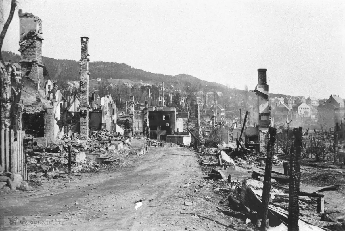 Molde sentrum april 1940.