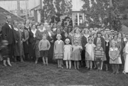 Bryllupet til Anna Nilsdatter Bårdnes f.1902, Vestnes og Ola