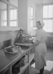 Fra kjøkkenet på jernbanerestauranten