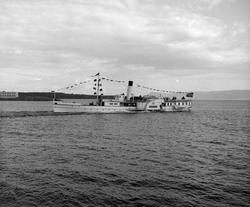 SKIBLADNER UT FRA HAMAR BRYGGE, MJØSBÅT,