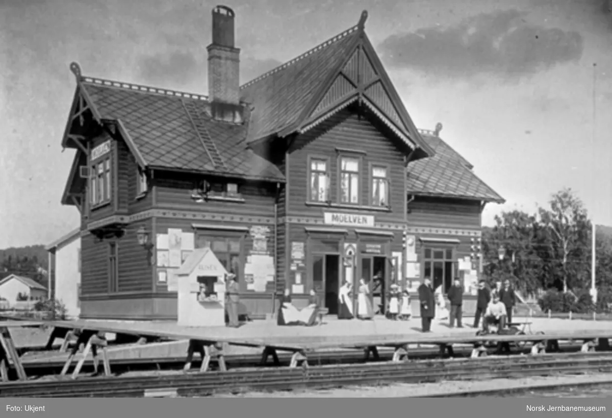 Moelv stasjonsbygning