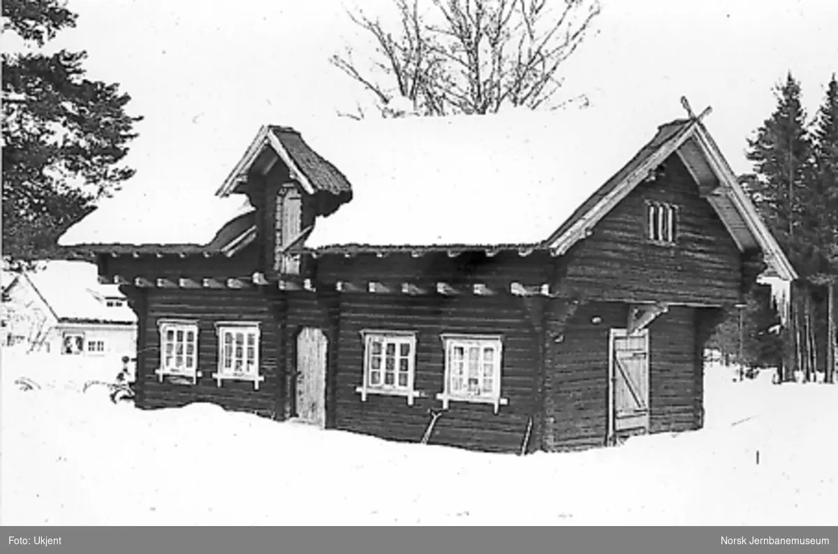 Uthuset på Steinvik stasjon