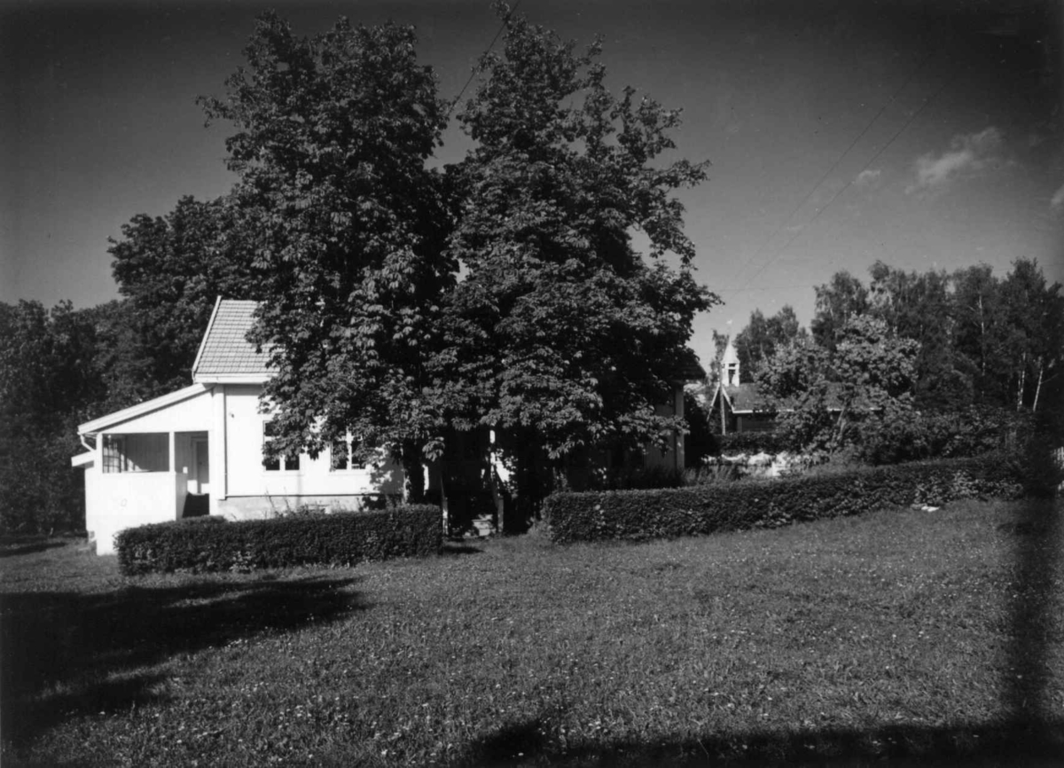 Helgeby, Nes, Ringsaker, Hedmark. Storgårdsundersøkelser ved dr. E. Engelstad 1957. Føderådsbygningen.
