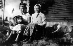 Portrett av Nasti og Oijas Sverlow.