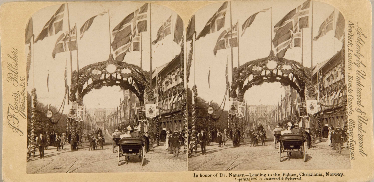 Stereoskopi. Æresport og opptog på Karl Johans gate, Oslo i anledning Fridtjof Nansens hjemkomst etter Framekspedisjonen, 1896.