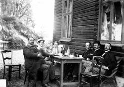 Fra Karenslyst, eid av Johan H. Andresen på Smedbråten, Bygd