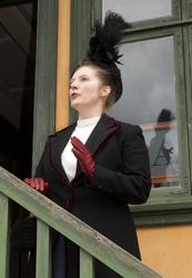 Vandreteateret "Kvinner i hundre!" ble vist på friluftsmusee