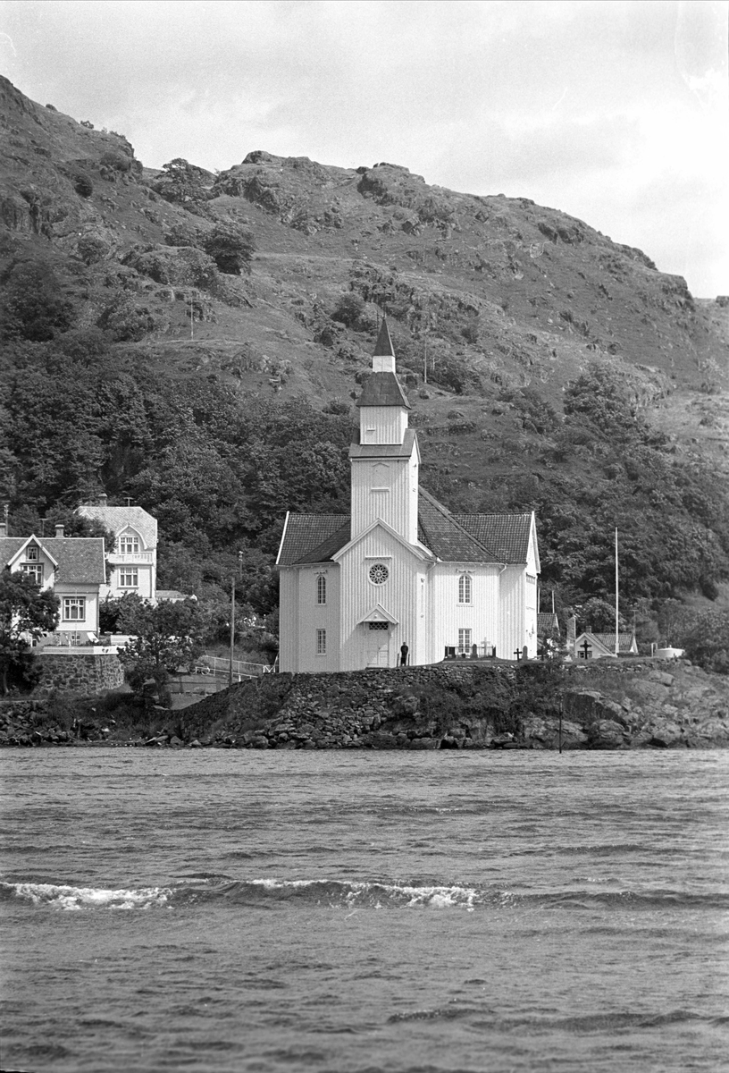 Hidra, Flekkefjord, juli 1968. Kirken.