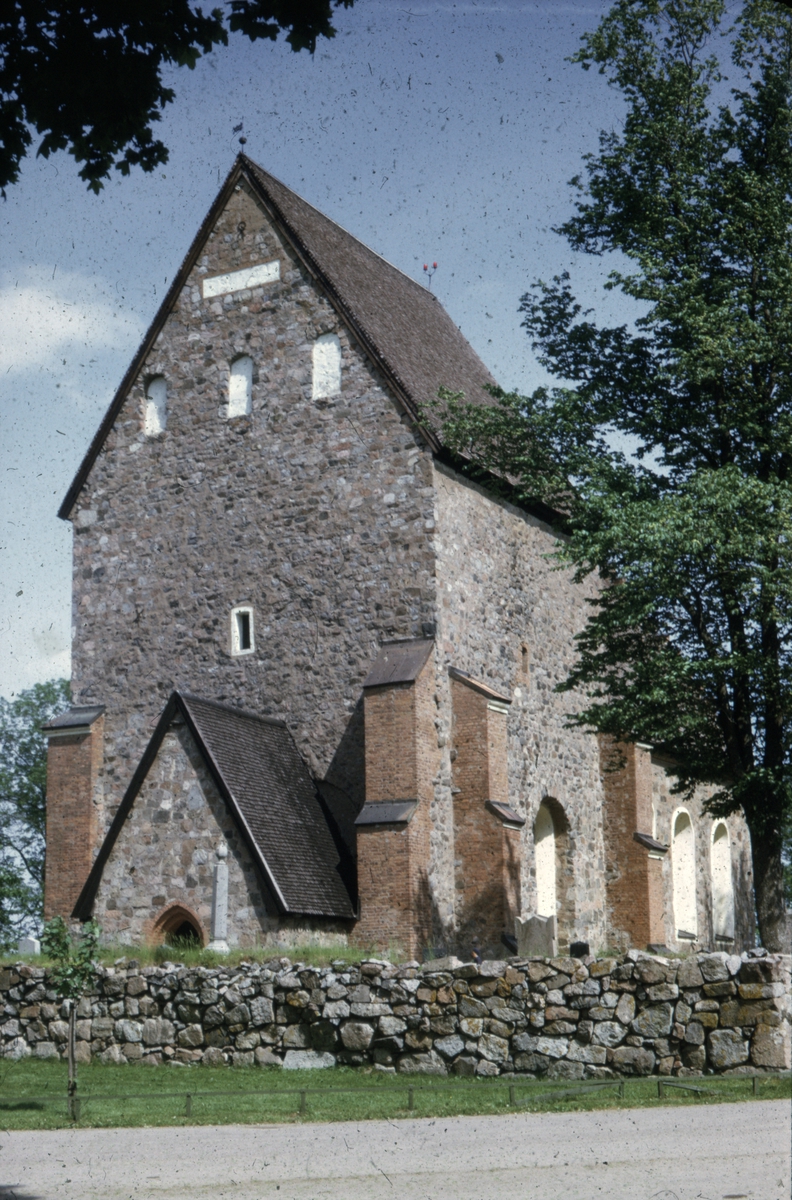 Gamla Uppsala kyrka - Arkeologi Gamla Uppsala