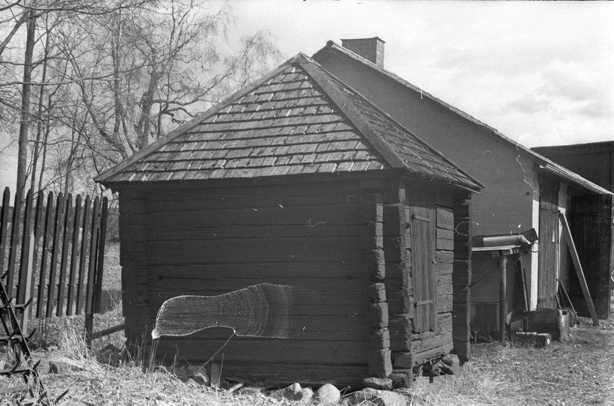 Rustkammare, Uggelsta 1:1, Uggelsta, Lena socken, Uppland 1977