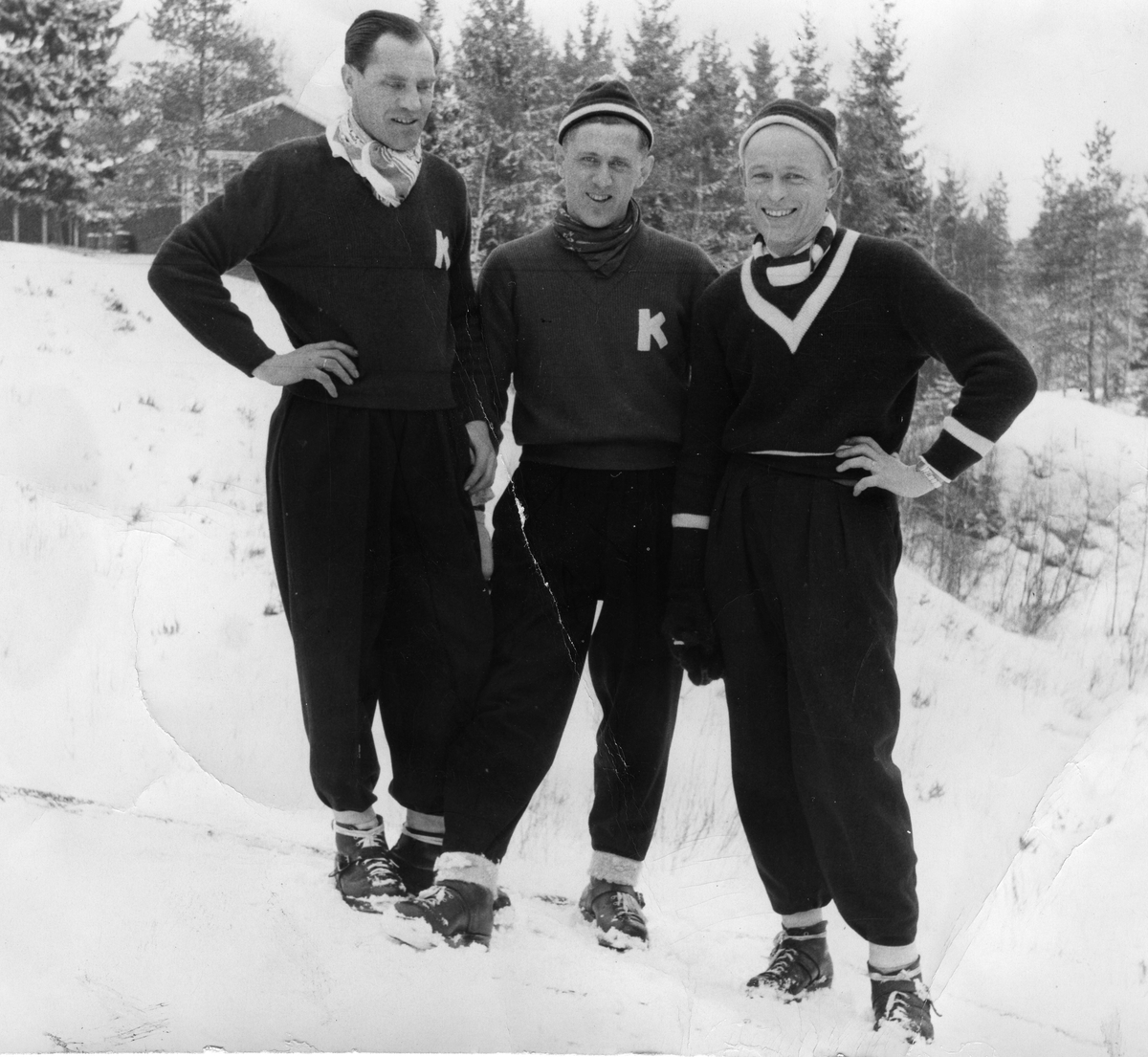 KIF-hoppere Arne Ulland, Petter Hugsted og Hans Jacob Haanes. The ski jumpers Arne Ulland, Petter Hugsted and Hans Jacob Haanes.