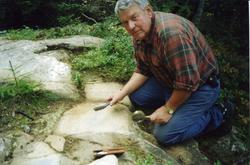 Navnestein, Navneberget mellom Brynsås og Kortongen