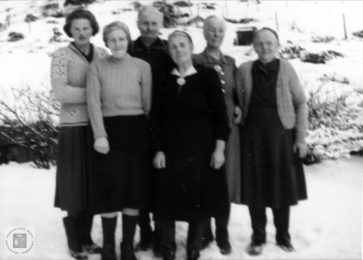 Personer fra Haugland og Roland i Bjelland.