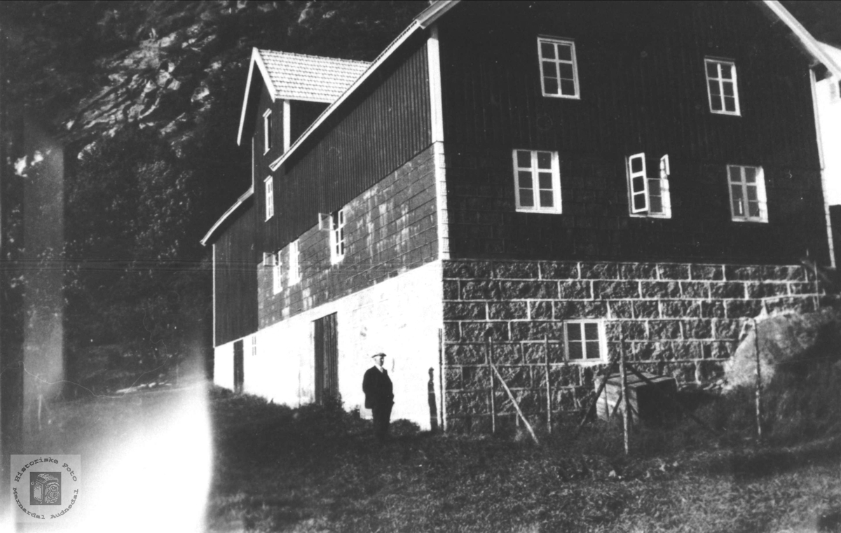 Sverre Nødings uthus på Usland, Øyslebø.