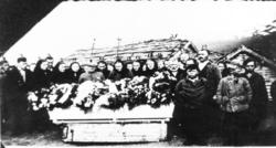 Gruppebilde, begravelse.