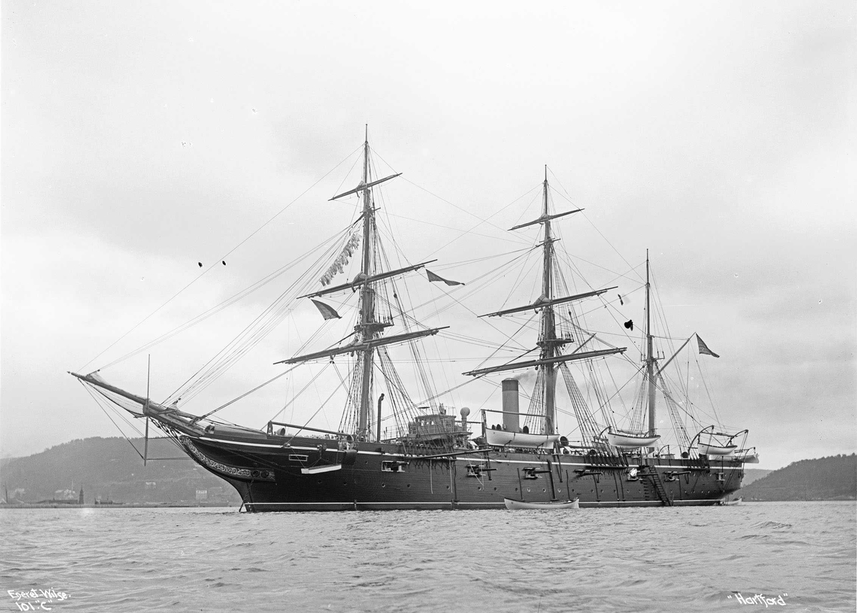 Hartford (b. 1858, Boston Navy Yard, Boston), U.S trainingship