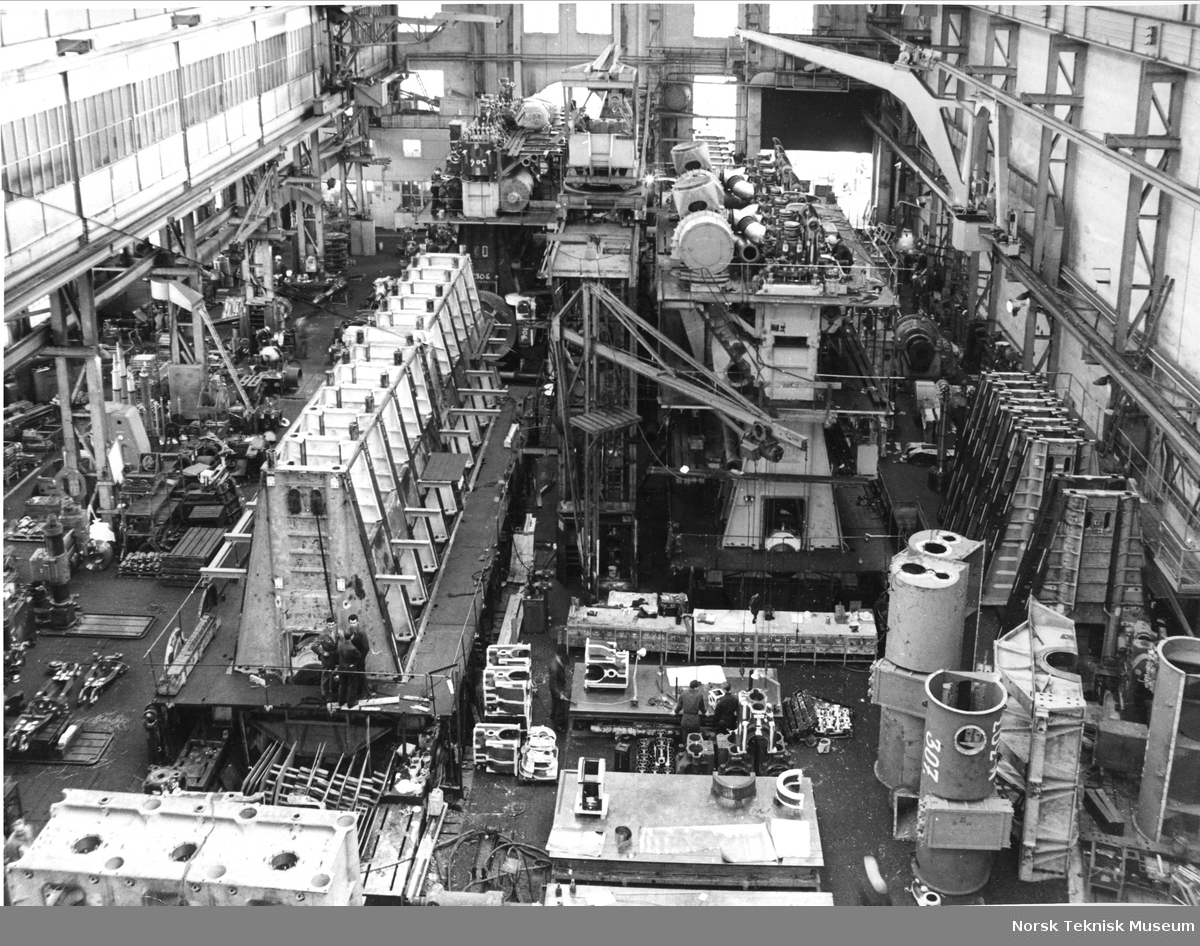 Akers mek. Verksted: Fire dieselmotorer under bygging samtidig, 4. mars 1968