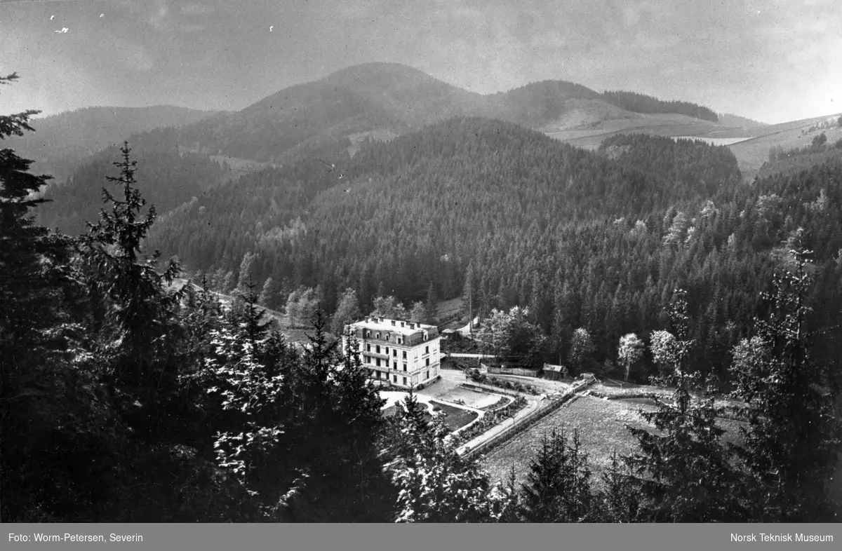 Dr. Weickers Lungenheilanstalten Görbersdorf-Schmidtsdorf i daværende Tyskland, etter grenseendring i 1945 i Polen. Byen har det polske navnet Sokolowsko