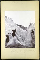 Opstigning på Gjertvasbreen