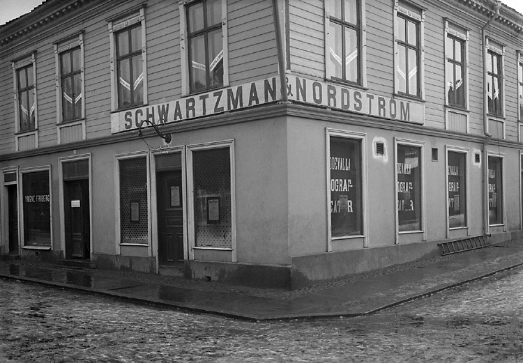 Schwartzman & Nordströms första fabriksbyggnad, omkring  1906