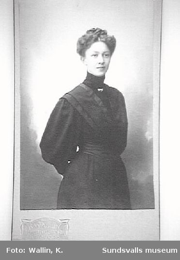 Augusta Hägglund, lärare på Birsta och Öråker skolor, 1911.