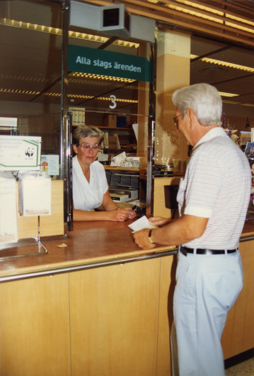 Posten i Tidaholm år 1990.