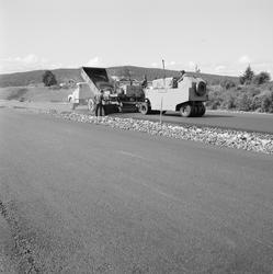 veibygging, asfaltering, lastebil, menn