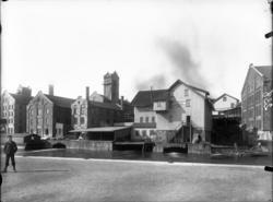 Industri. Brukene på Broene (Bruene) i Skien. Bl.a. H. C. Ha