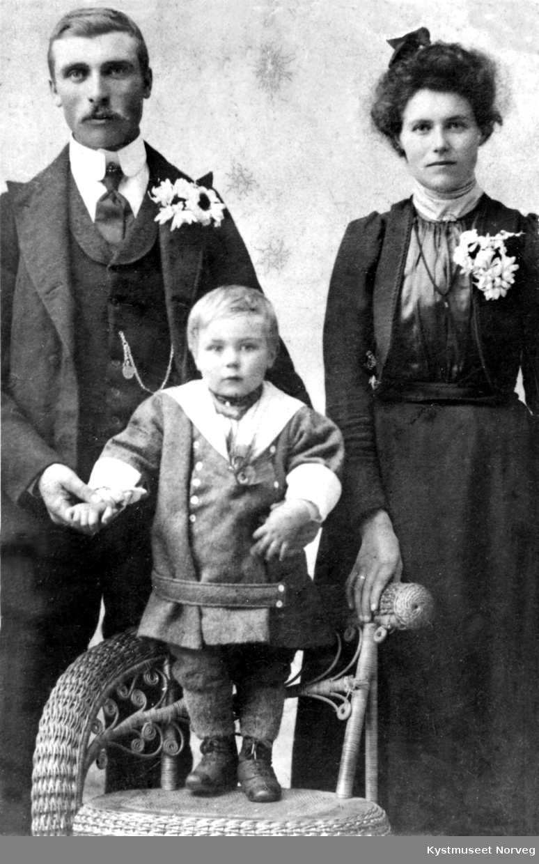 Kristian T. K. med kone og barn
