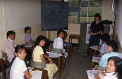 Klasserom i Tuen Mun flyktningeleir i Hong Kong.