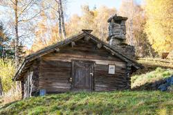Stølsbu fra Fetjastølen (Tune) på Ål Bygdamuseum, Leksvol