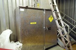 Skap for inspeksjonsutstyr med radioktivt innhold.