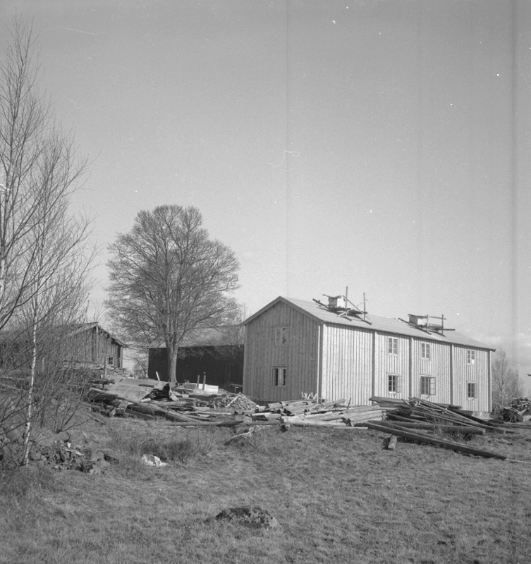 Hällefors hembygdsgård, exteriör.
23 april 1953.
