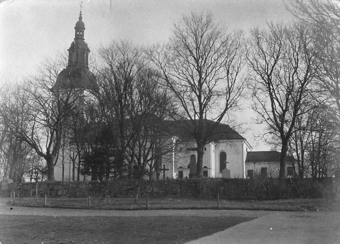 Vingåkers kyrka.
19/4 1906.