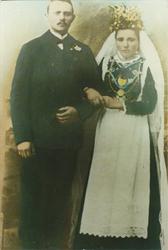 Brudebilde av Ingeborg og Lars Kristian Haavik. De hadde bru