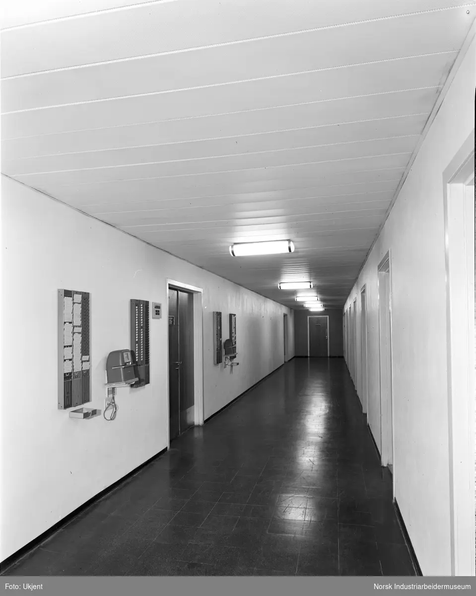 Instrumentverksted, korridor i 1. etasje.