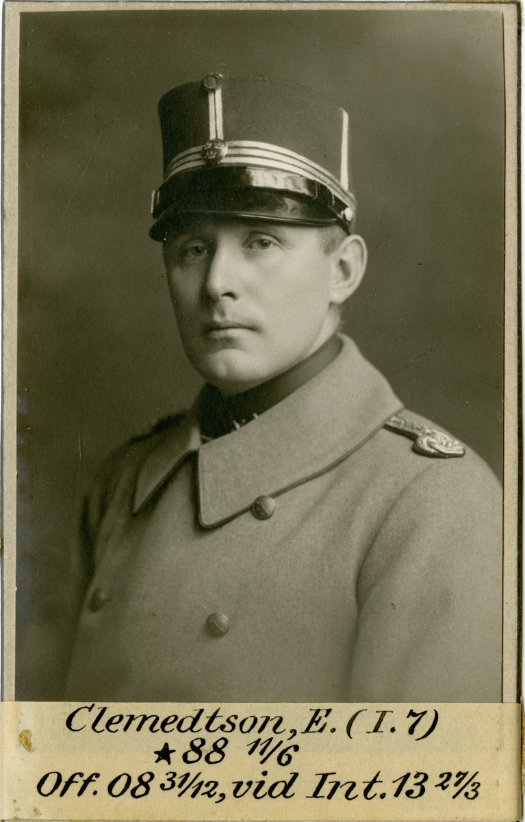 Porträtt av Emil Clemedtson, löjtnant vid Intendenturkåren.