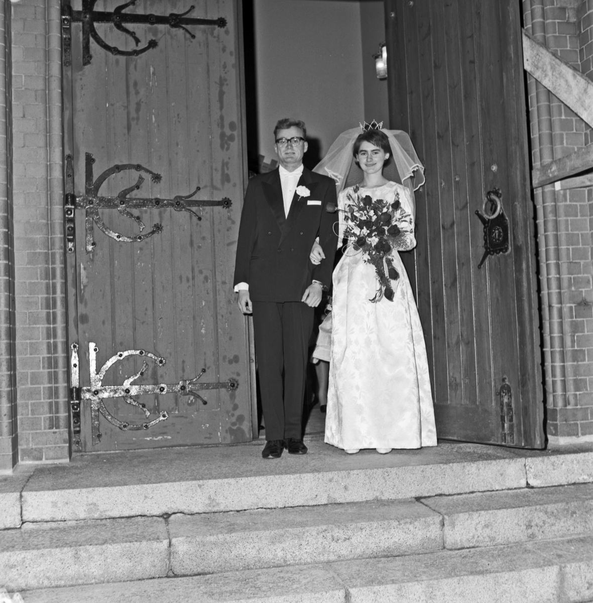 Bryllup, i kirken og på trappen - bestiller Jan Kristiansen