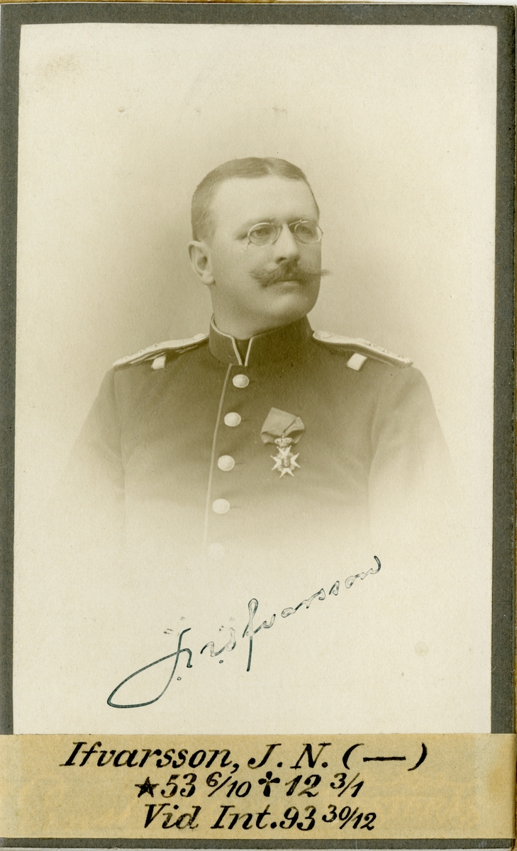 Porträtt av Johan Nathanael Ifvarsson, intendent vid Intendenturkåren.