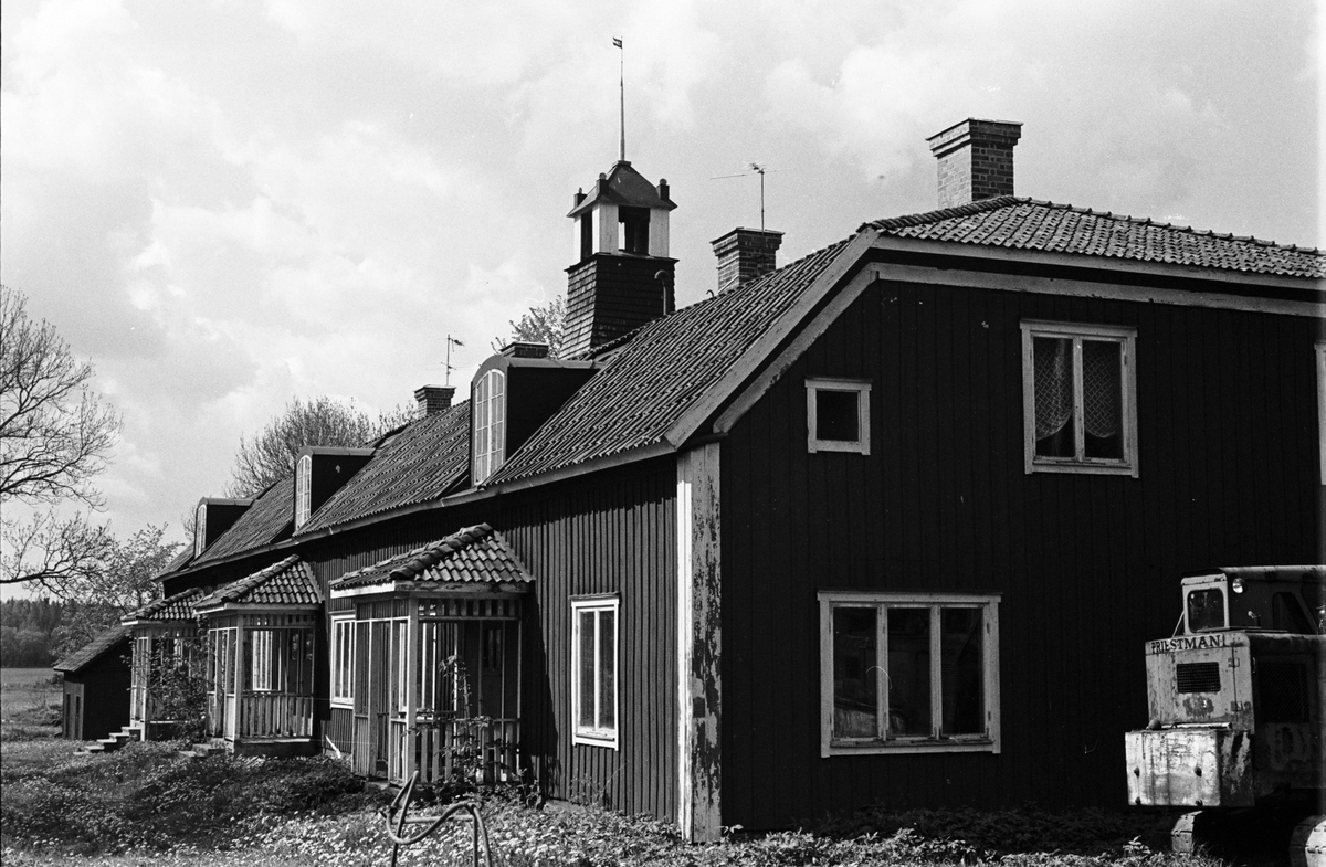Bostadshus, Lydinge 1:1, Lydinge gård, Stavby socken, Uppland 1987