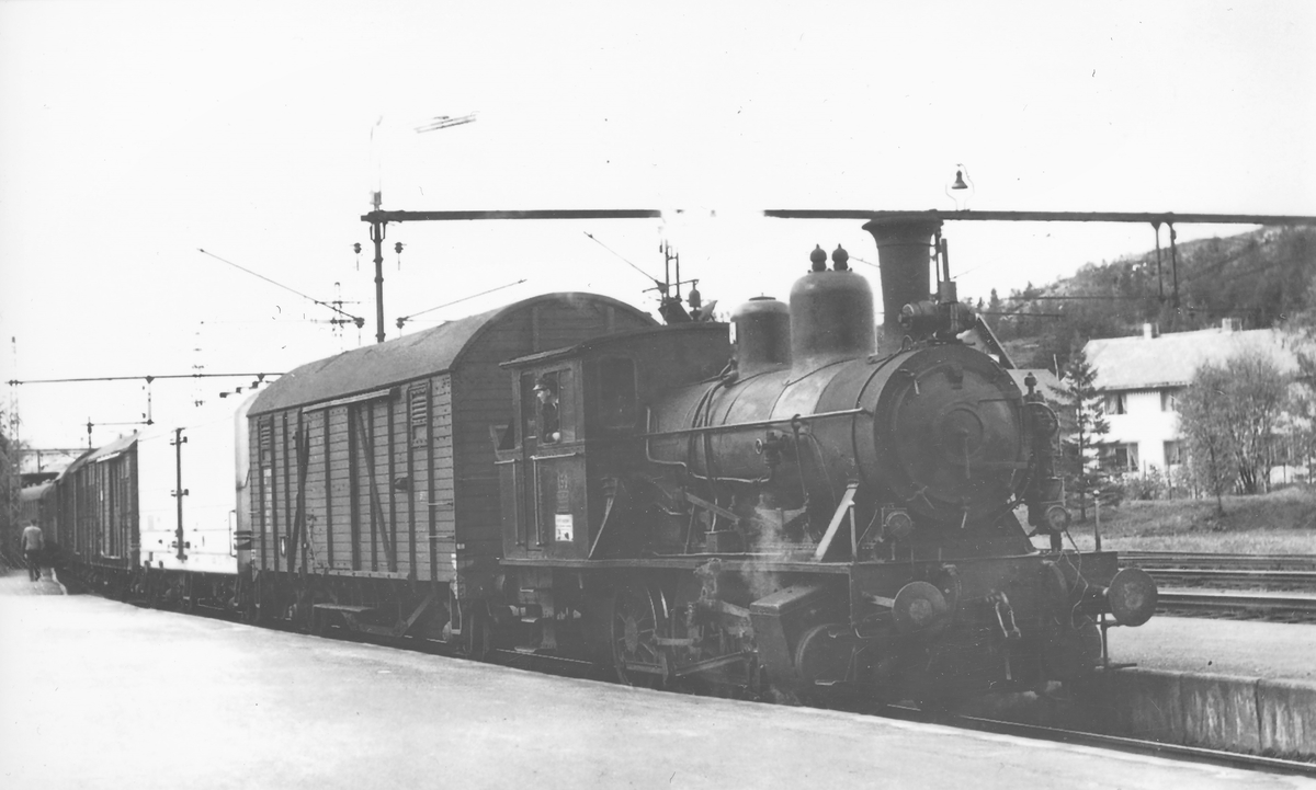 Damplokomotiv 23a nr. 159 i skiftetjeneste på Narvik stasjon