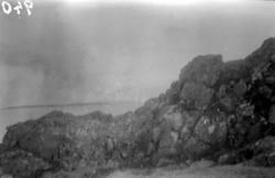 På bildet ser vi rester av en gravrøys fra vikingetiden i Da