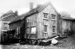 Katalog over bilder av eldre gateparti, bygninger og bygning