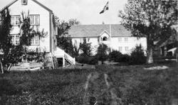 Foto fra Gjemnes gård. Trolig også i Gjemnes kommune. Se ogs