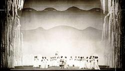 Foto fra en operaforestilling, ukjent hvor. 
Ukjent fotograf