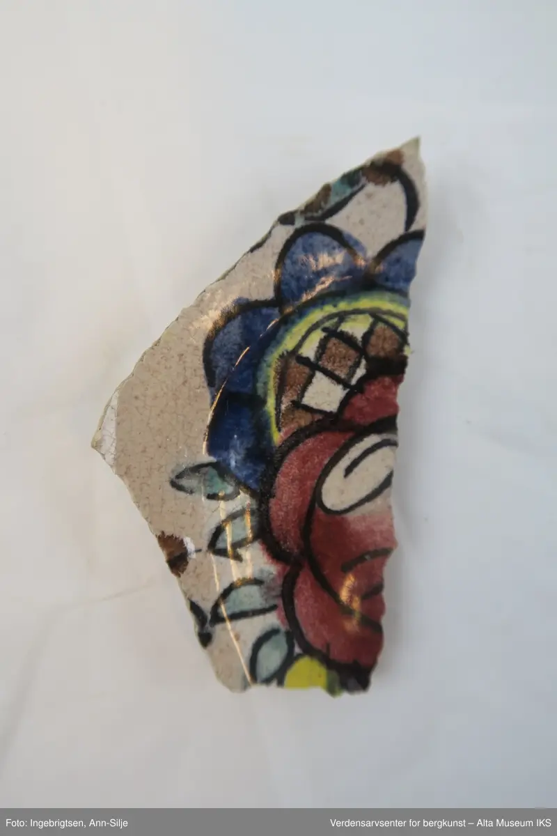 Blomstermotiv i rosemalingsstil