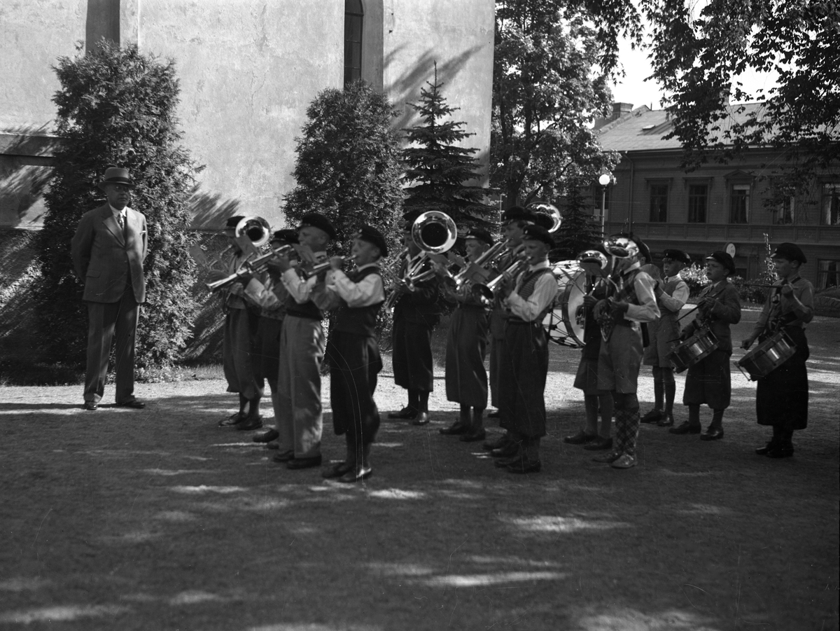Folkskoleavslutning 1937.