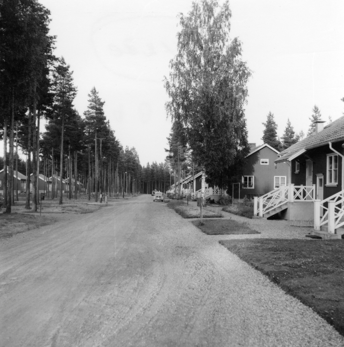 Bostadshus längs Mörnersbergsvägen, Edsvalla, i slutet av 1950-talet.