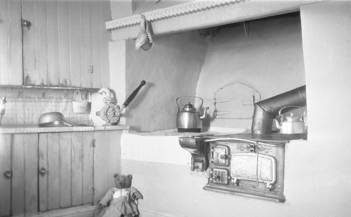 Köksinteriör i en Hammaröstuga tagen runt 1930.