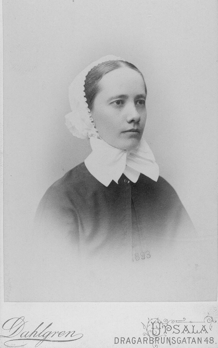 Syster Anna Posse, gift med biskop Lövgren, 1893.